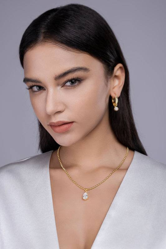 Wish Light - A Fashionable And Trendy Diamond Jewelry Necklace Pendant Set With Pear-shaped Moissanite S925 Sterling Silver And Gold Plating - XNOIR